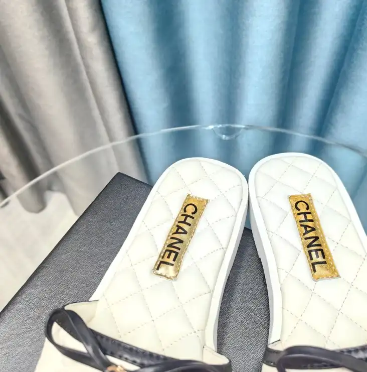 hype Chanel Slippers