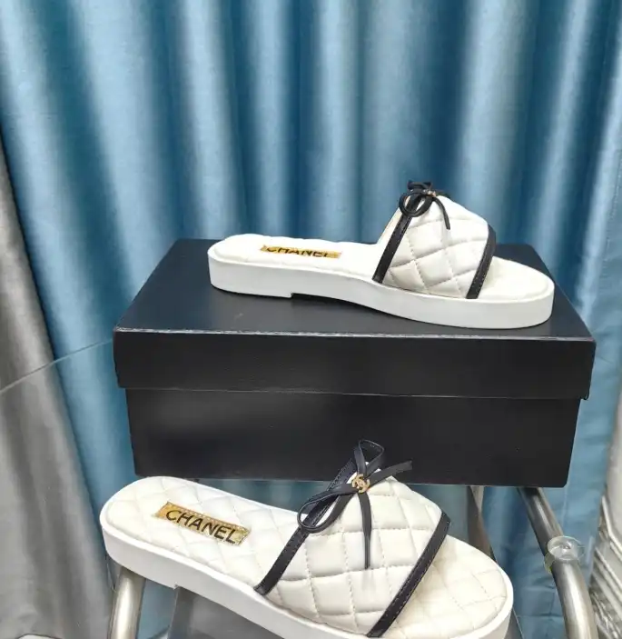 hype Chanel Slippers