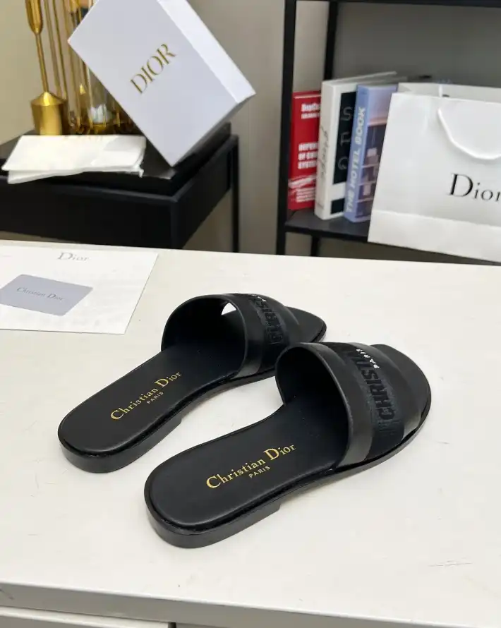 hype Christian Dior Slippers