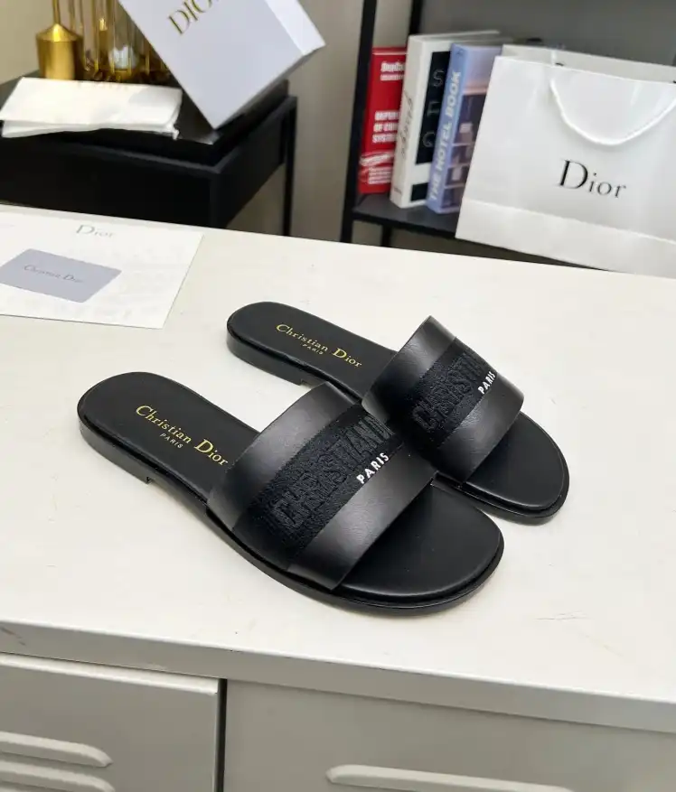 hype Christian Dior Slippers