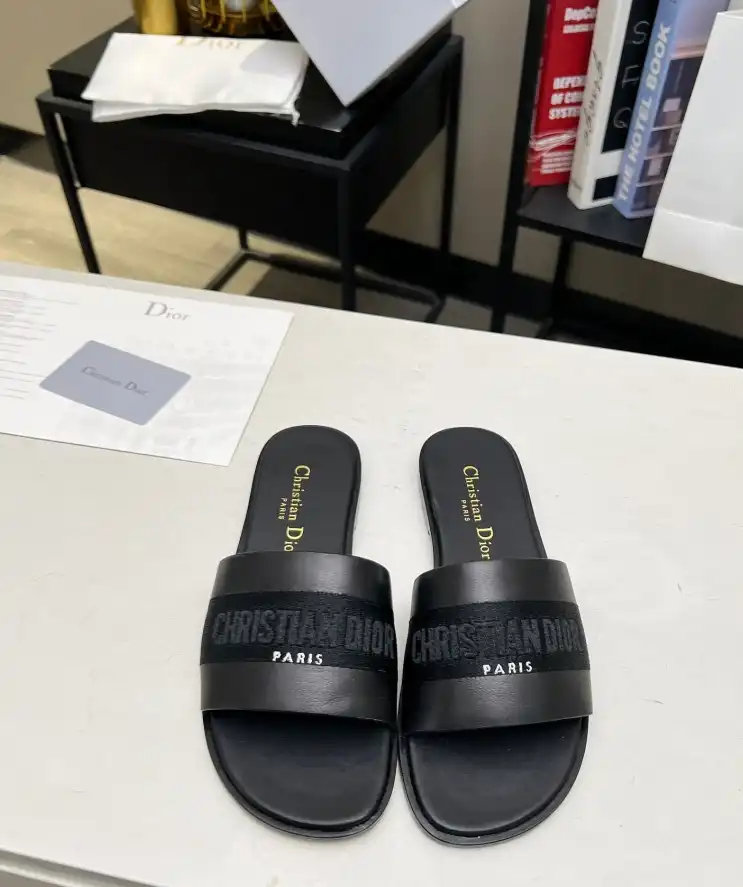 hype Christian Dior Slippers