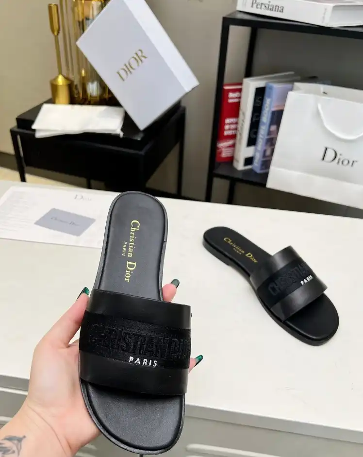 hype Christian Dior Slippers