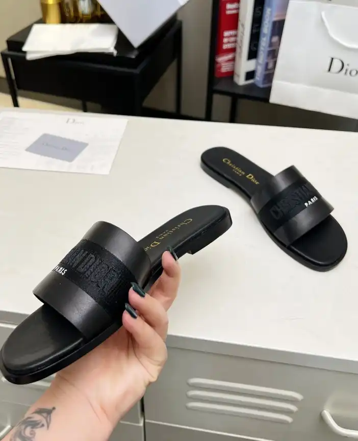 hype Christian Dior Slippers