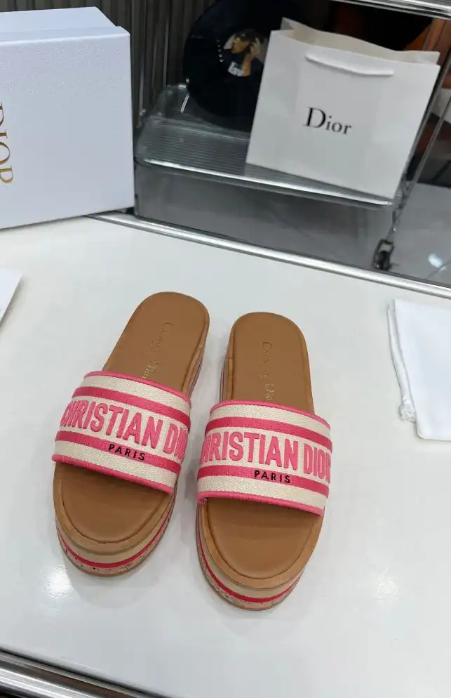 hype Christian Dior Slippers