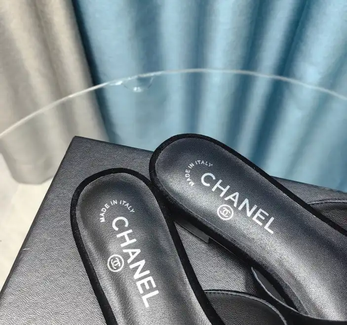 hype Chanel Slippers