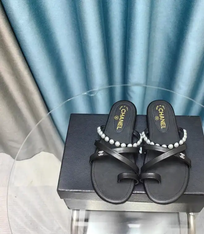 hype Chanel Slippers