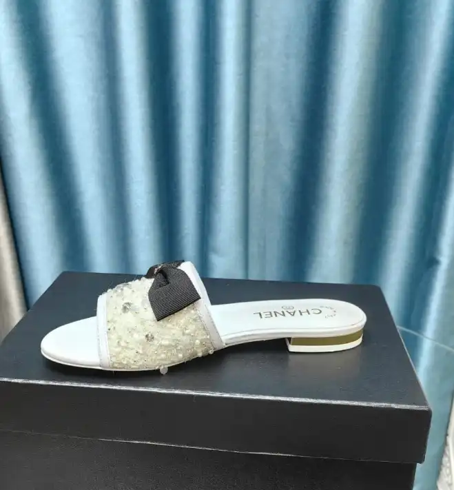 hype Chanel Slippers