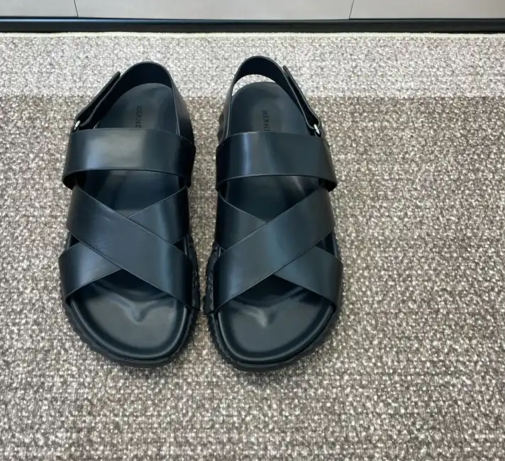 hype Hermes Sandals