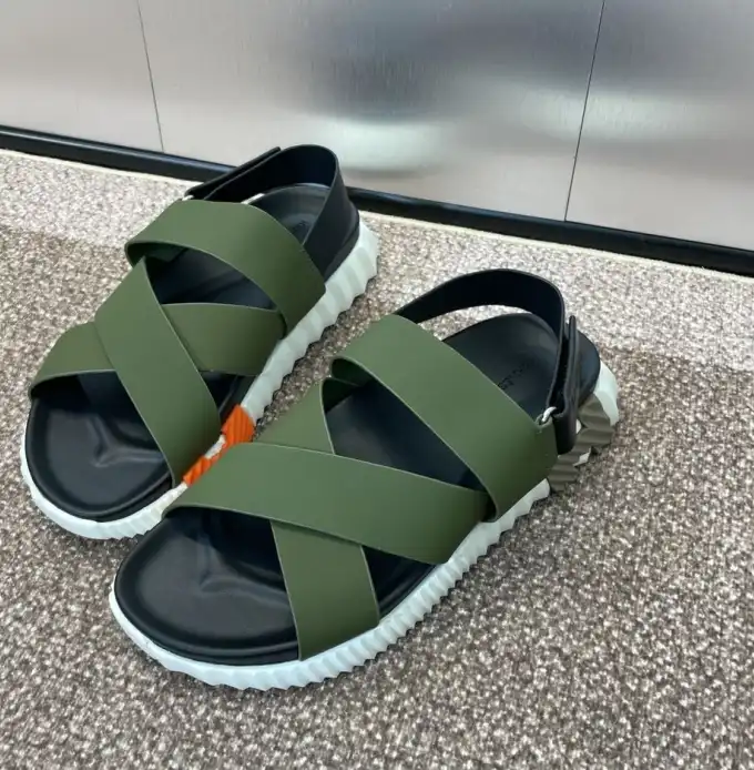 hype Hermes Sandals