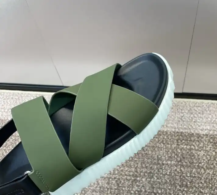 hype Hermes Sandals