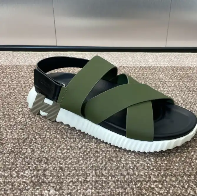 hype Hermes Sandals