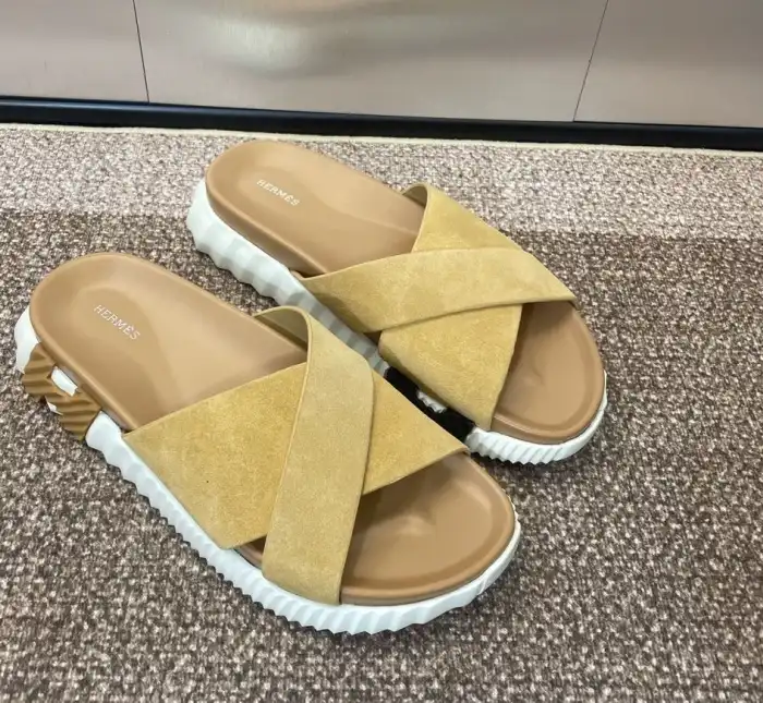 hype Hermes Slippers