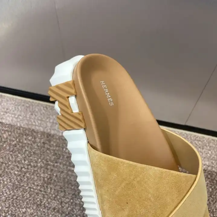 hype Hermes Slippers