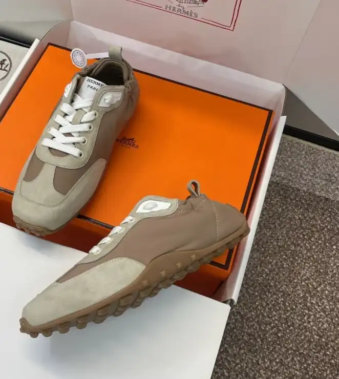 hype Hermes Casual Shoes