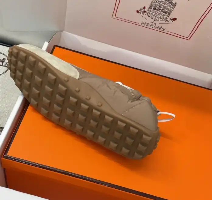 hype Hermes Casual Shoes