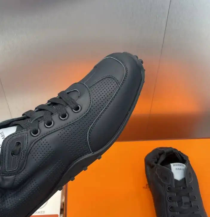 hype Hermes Casual Shoes