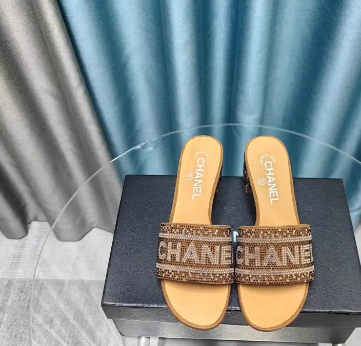 hype Chanel Slippers