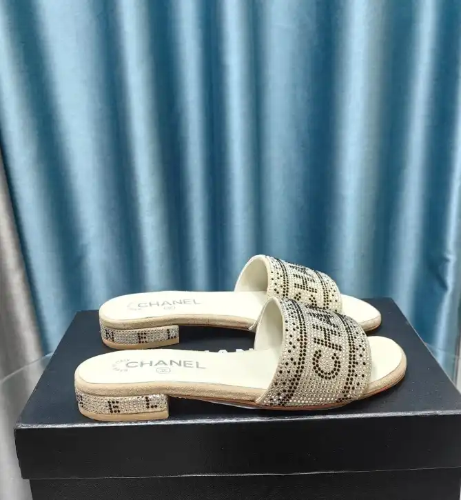 hype Chanel Slippers