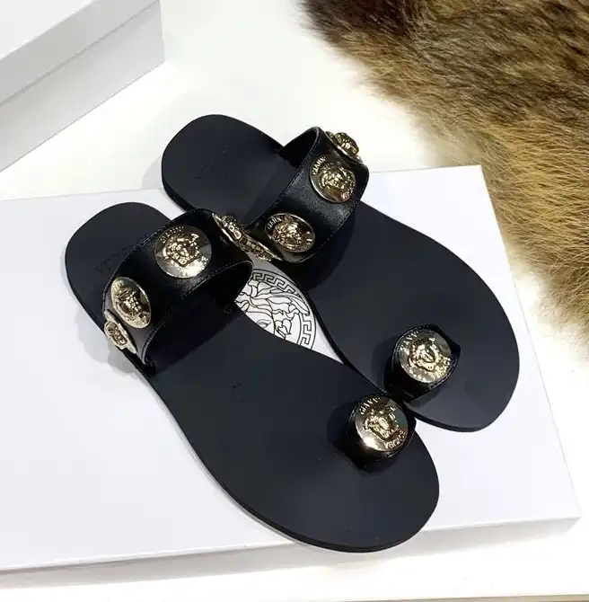 hype Givenchy Slippers