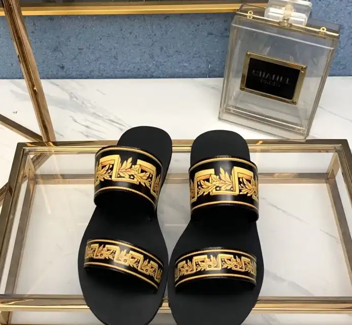 hype Givenchy Slippers