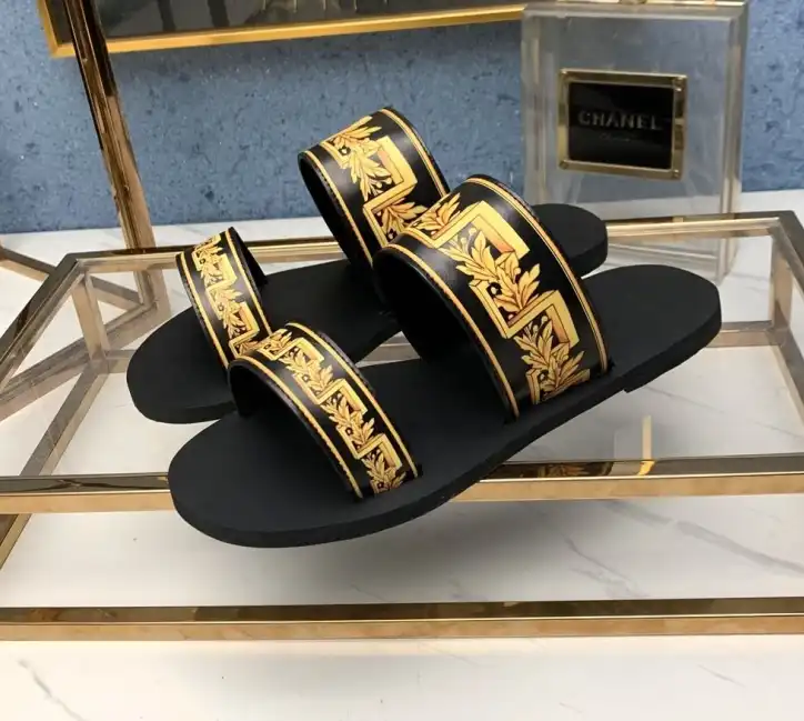 hype Givenchy Slippers