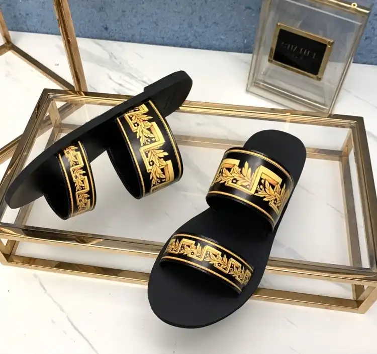 hype Givenchy Slippers