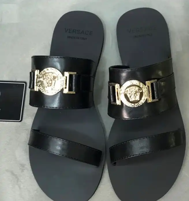 hype Givenchy Slippers