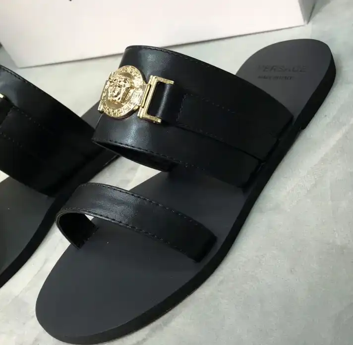 hype Givenchy Slippers