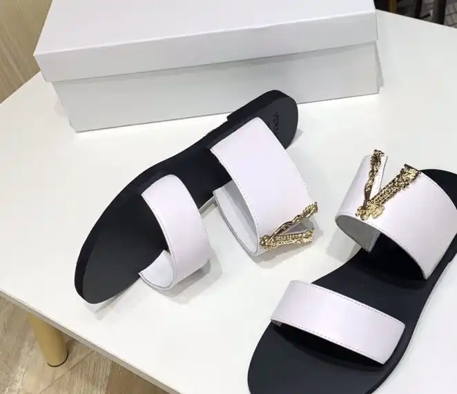 hype Givenchy Slippers