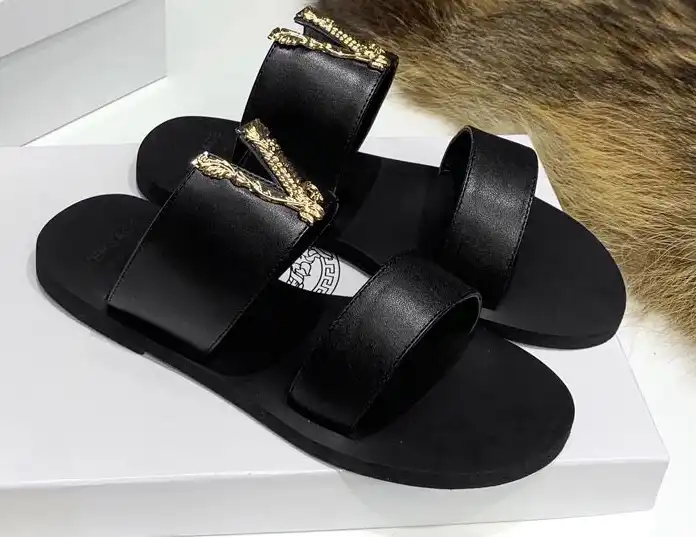 hype Givenchy Slippers