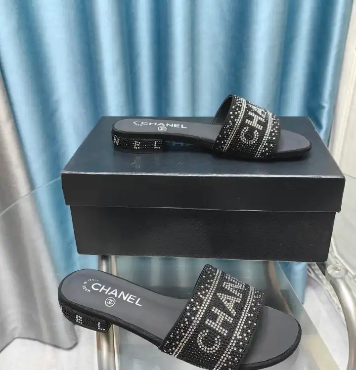 hype Chanel Slippers