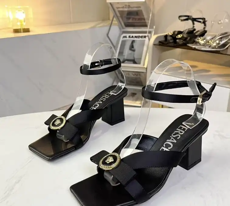 hype Givenchy High Heels