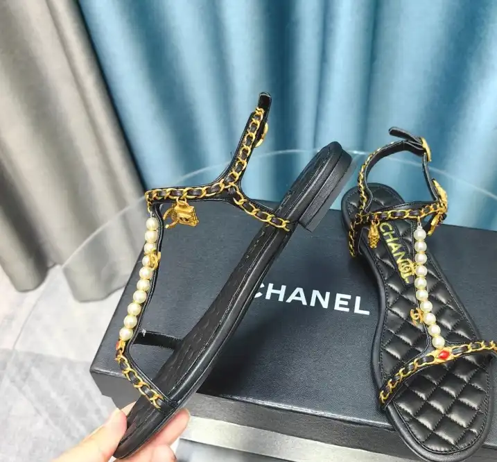 hype Chanel Slippers