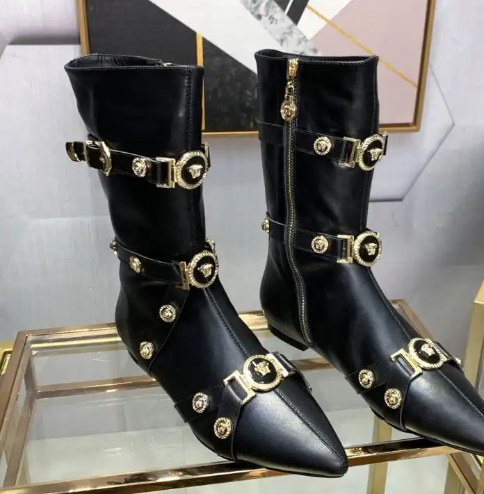 hype Givenchy Boots