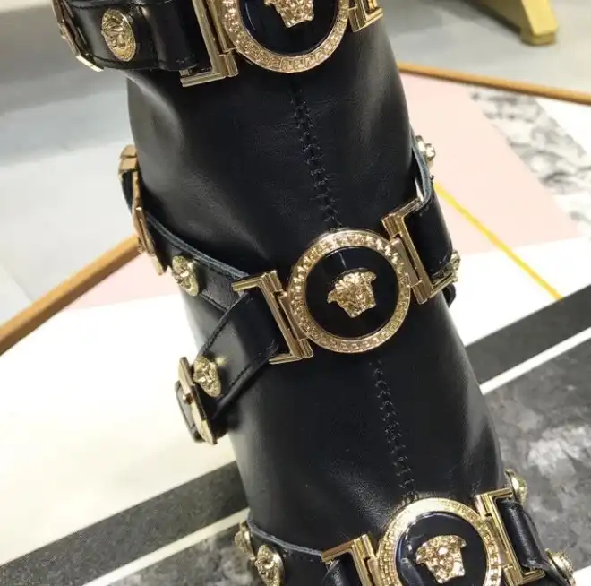 hype Givenchy Boots