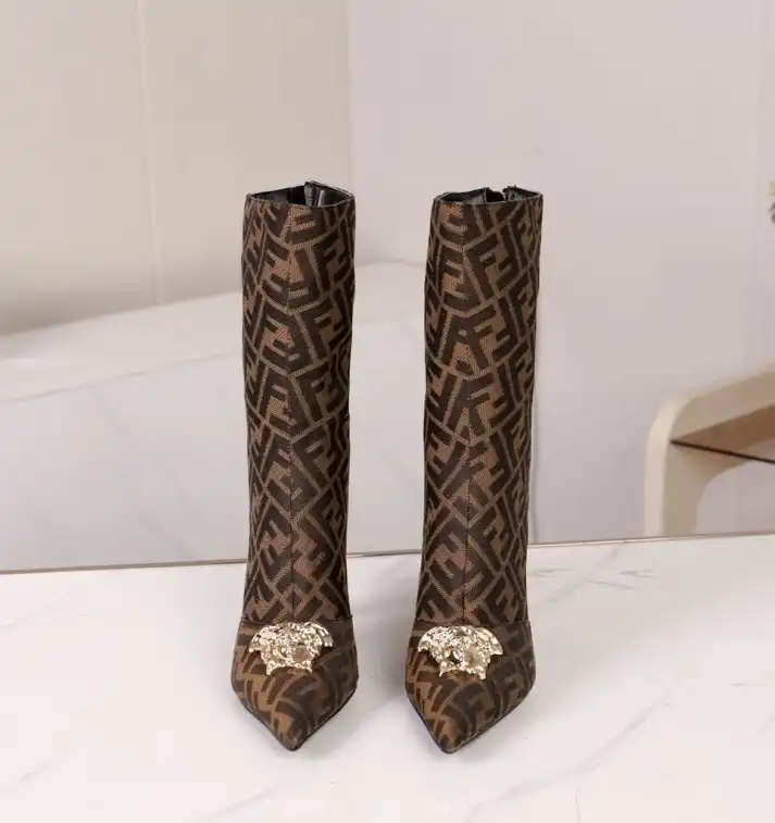 hype Givenchy Boots