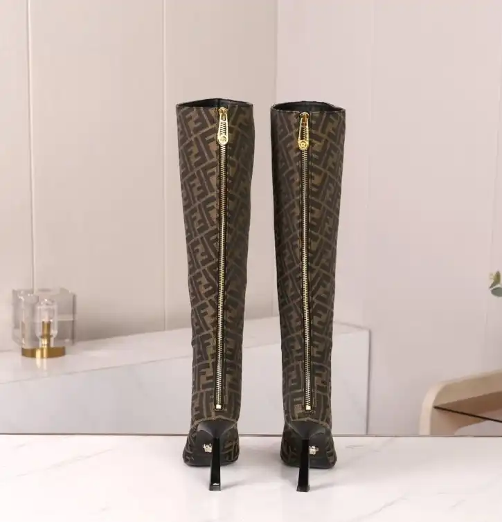 hype Givenchy Boots