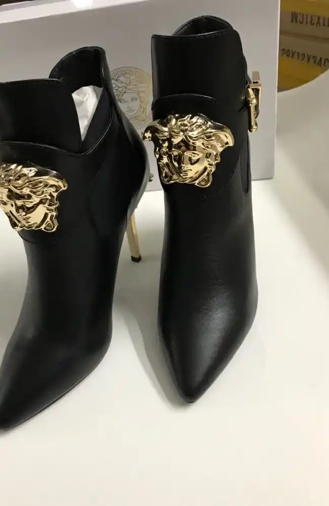 hype Givenchy Boots