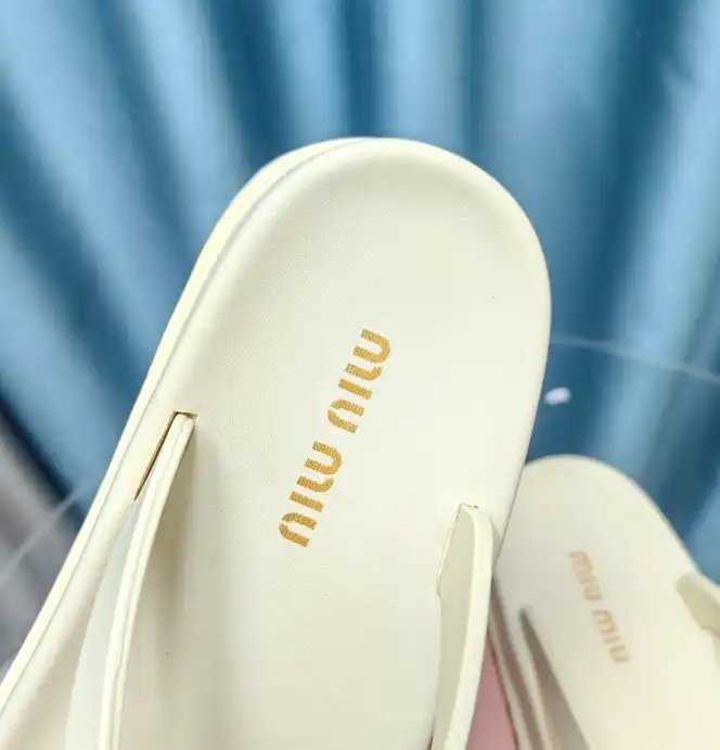 hype Miu Miu Slippers