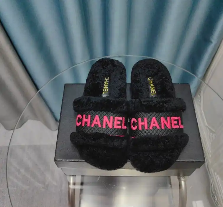 hype Chanel Slippers