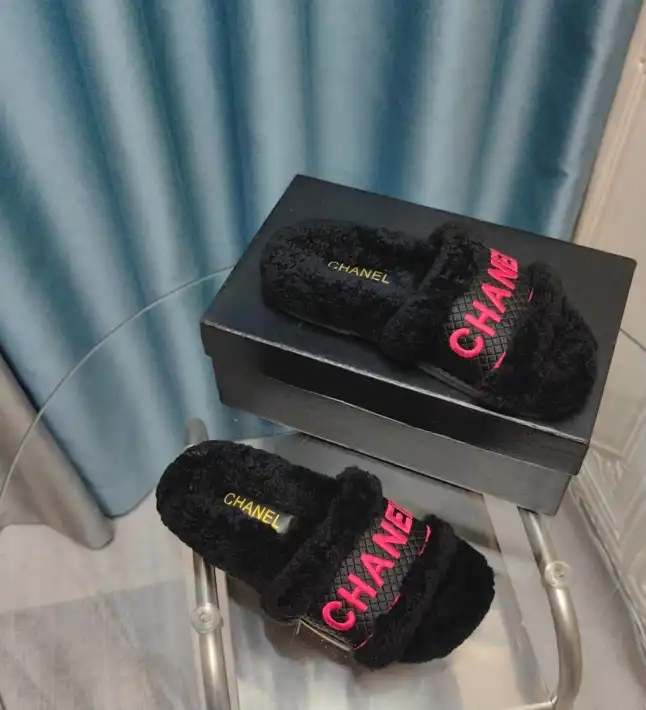 hype Chanel Slippers