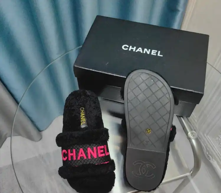 hype Chanel Slippers