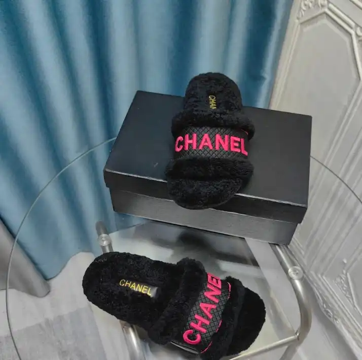 hype Chanel Slippers