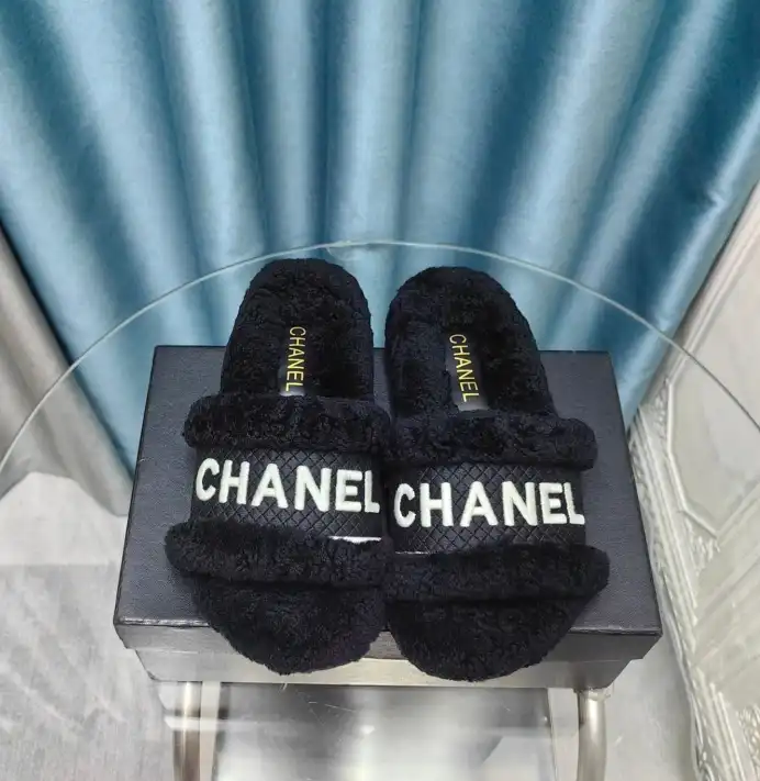 hype Chanel Slippers