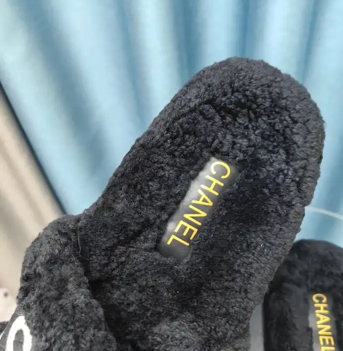 hype Chanel Slippers