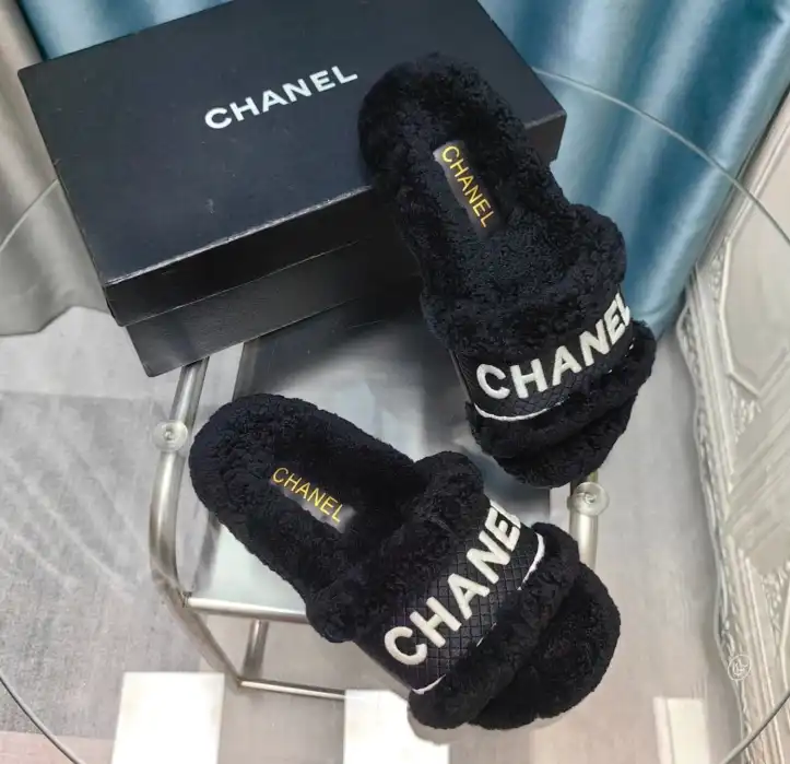 hype Chanel Slippers