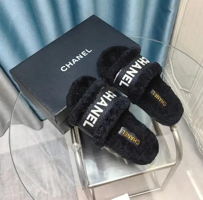 hype Chanel Slippers