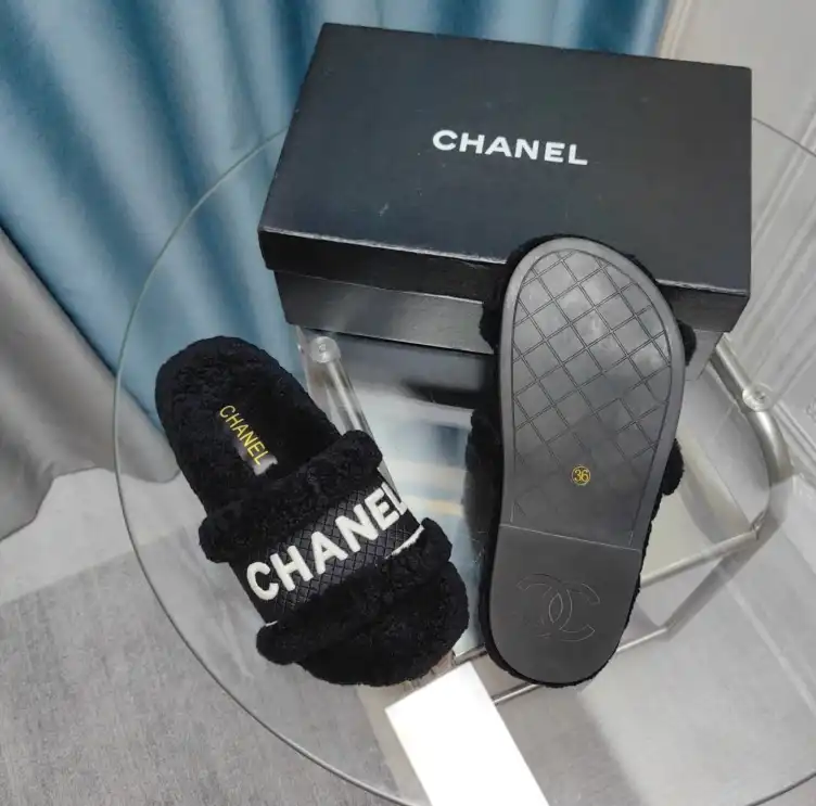 hype Chanel Slippers