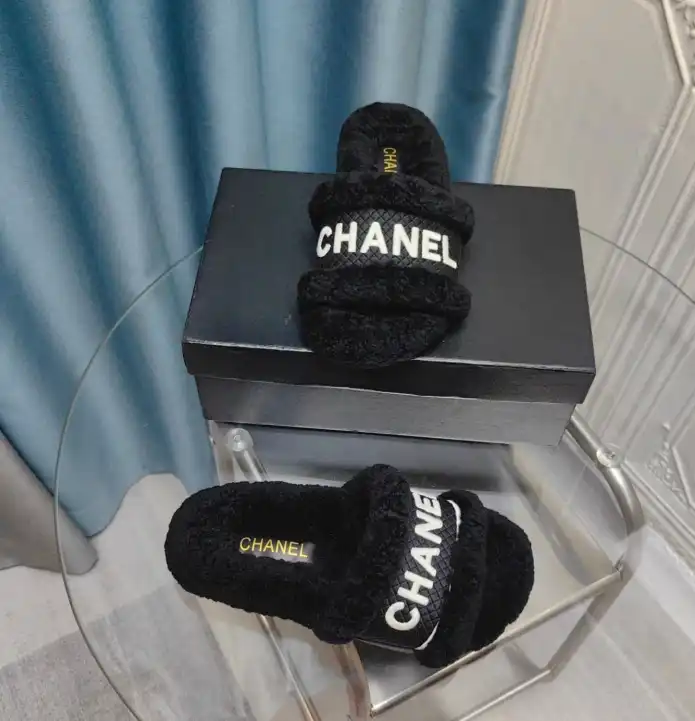 hype Chanel Slippers