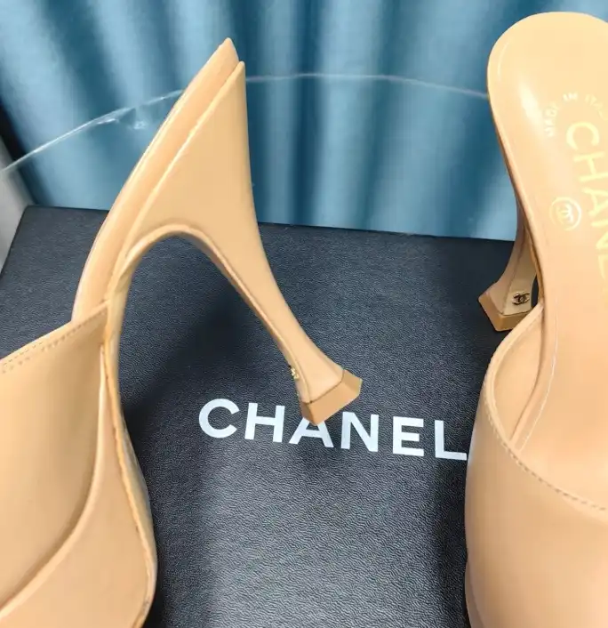 hype Chanel High Heels